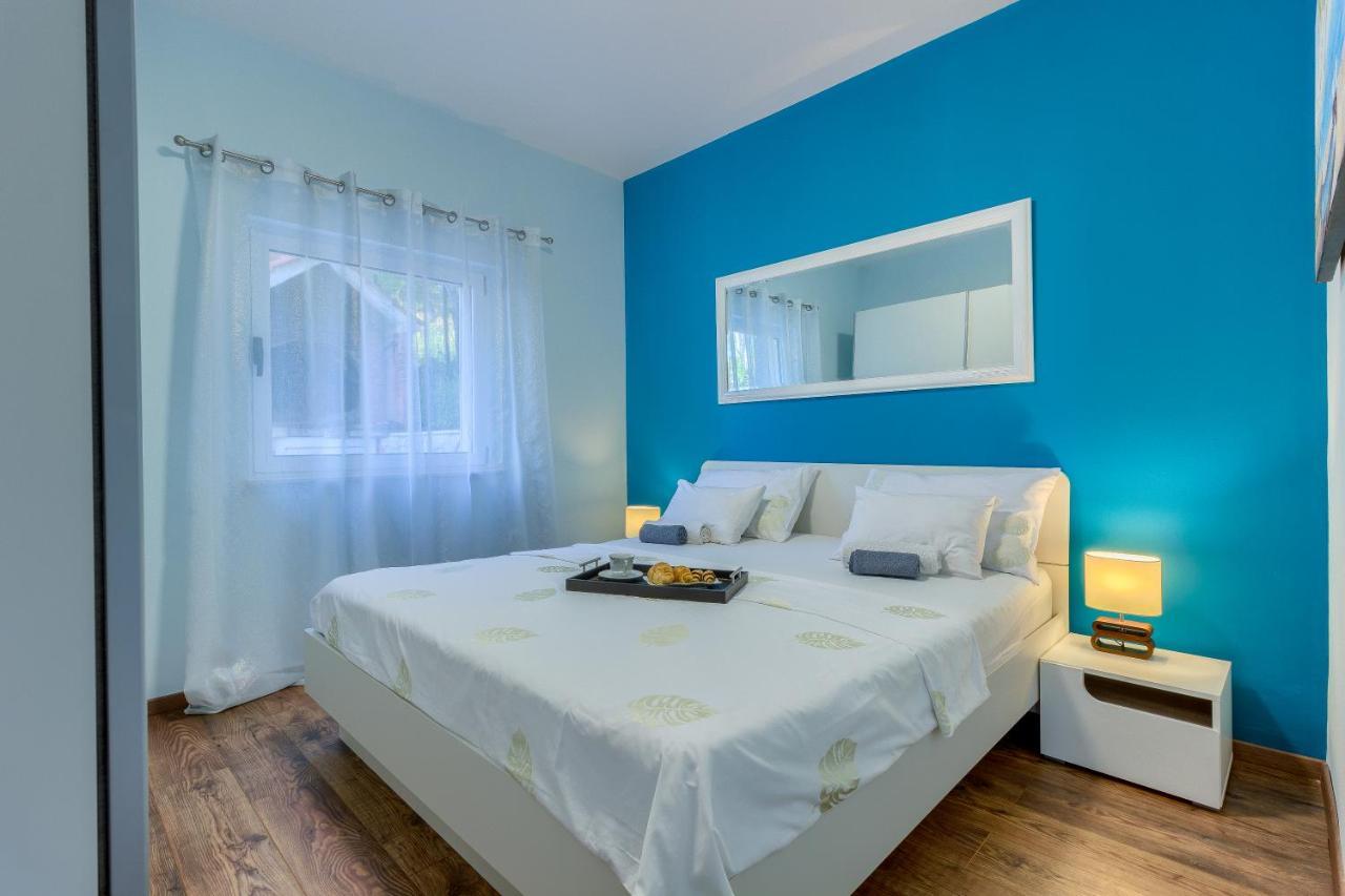 Apartments Pepa โปดสตรานา ภายนอก รูปภาพ