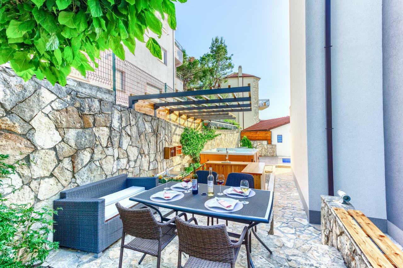 Apartments Pepa โปดสตรานา ภายนอก รูปภาพ