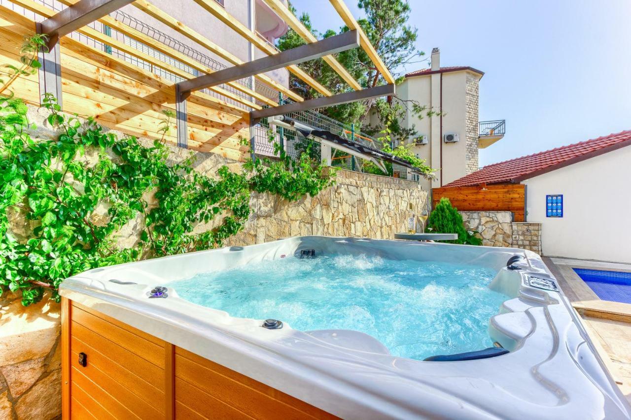 Apartments Pepa โปดสตรานา ภายนอก รูปภาพ